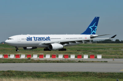 Air Transat Airbus A330-200 C-GTSR 