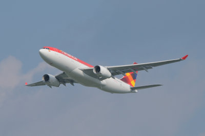 Avianca Airbus A330-200 N975AV