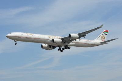 Etihad Airbus Airbus A340-600 A6-EHI From Abu Dhabi to the world