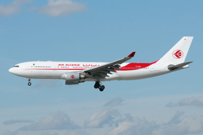 Air Algerie Airbus A330-200 7T-VJW New colours ?