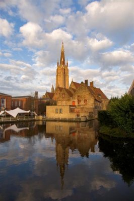 St. Jans Hospitaal met OLV Kerk