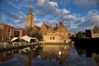 St. Jans Hospitaal met OLV Kerk