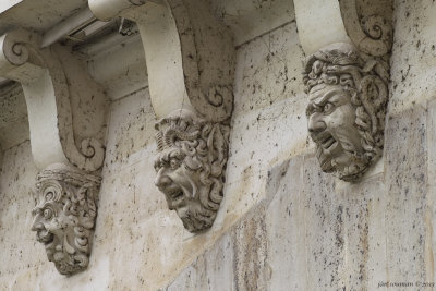 Pont Neuf Heads