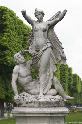 Statue
