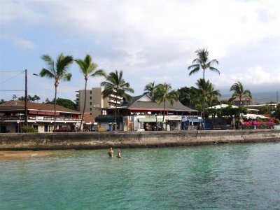 Kialua waterfront 