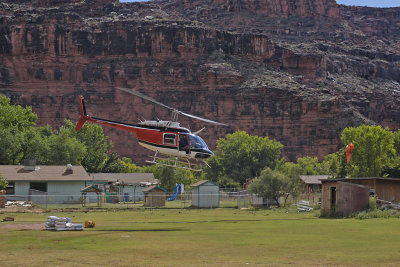 AZ Havasu Canyon 08 Supai Village Helicopter.jpg