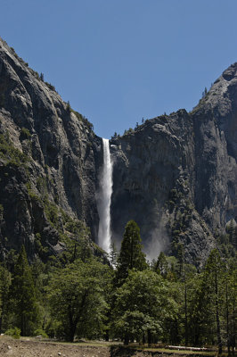 CA Yosemite NP 03 Bridalveil Falls.jpg