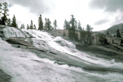 CA Yosemite NP 30 Loop Hike Water Wheel Falls.jpg