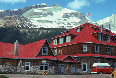 AB Banff NP Bow Lake 1 Num Ti Jah Lodge.jpg