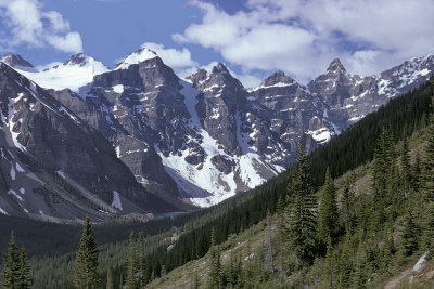 AB Banff NP Moraine Lake Valley of Ten Peaks 2.jpg