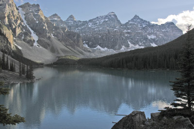 AB Banff NP Moraine Lake Valley of Ten Peaks 4.jpg