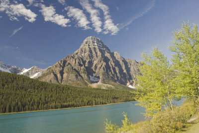 AB Banff NP Waterfowl Lake 1.jpg