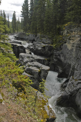 AB Jasper NP Maligne River 2 Falls.jpg