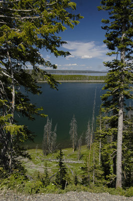 WY Yellowstone NP 070 Lake Yellowstone, West Thumb.jpg