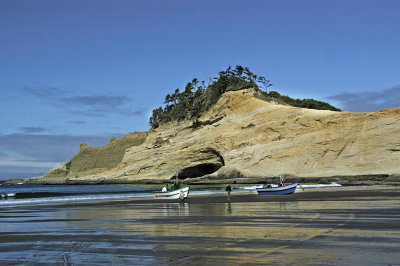 OR Cape Kiwanda SP 3 Portuguese Fishing Boats.jpg