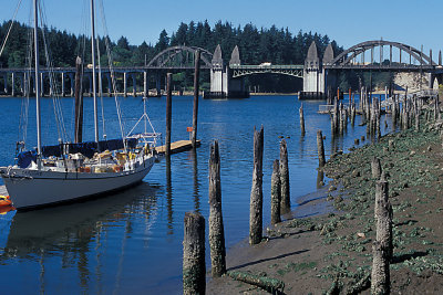 OR Florence 1 CBMc's Siuslaw River Arch Draw Bridge.jpg