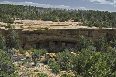 CO Mesa Verde NP 02b Spruce Tree House.jpg
