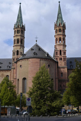 DEU 66 Wurzburg Church.jpg