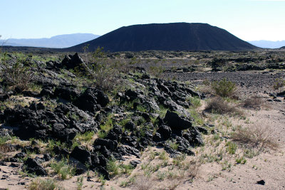 CA Mohave NPr 17 Amboe Crater.jpg