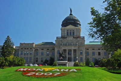 MT Helena 1 State Capitol w Copper Dome Sculpture.jpg