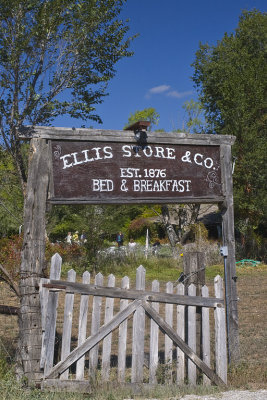 NM Lincoln 1 Ellis Store B&B.jpg