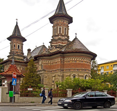 PA080371_churchpiatra