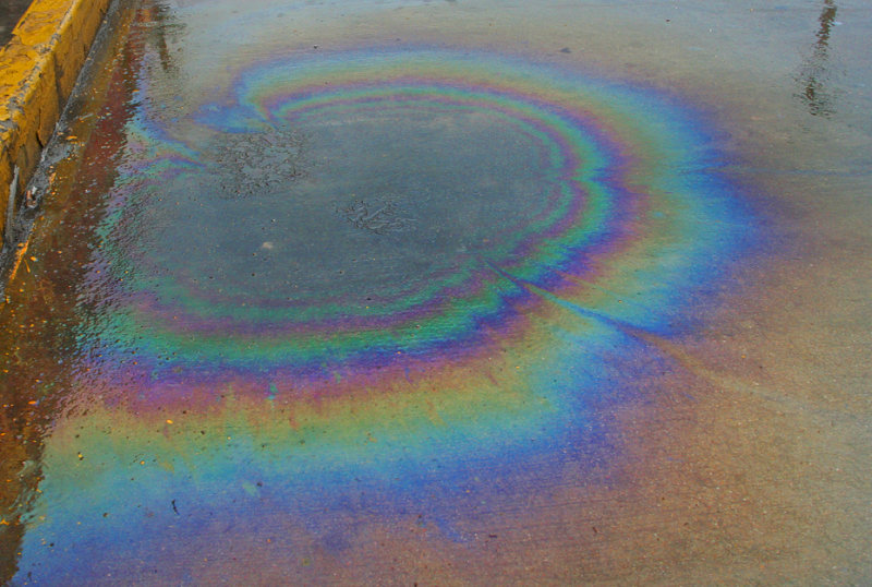 Oil Rainbow Effect