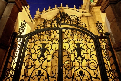 Sucre, iron gate of the Cathedral