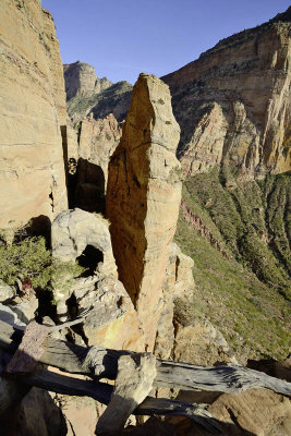 Abuna Yemata Guh Church, a dangerous passage