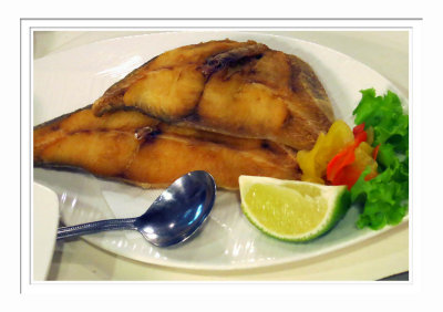 Fried Fish 煎魚 -  台北雞家莊