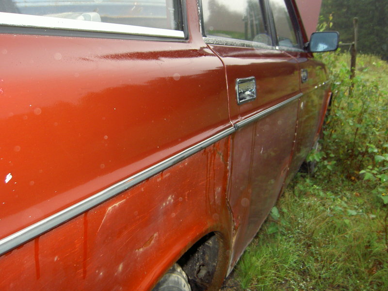 Red Volvo 245