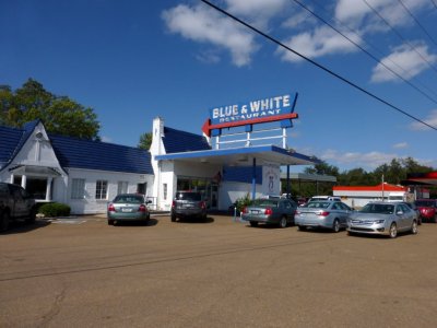 Blue & White Restaurant, Tunica, MS