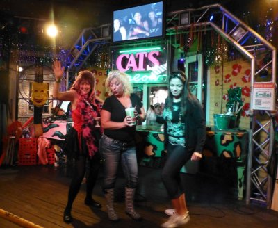 Thu Night at Cats Meow