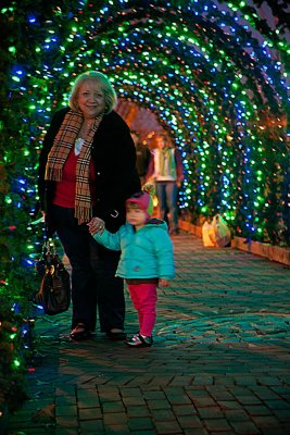 Amelia & Grandmom at Peddlers Village