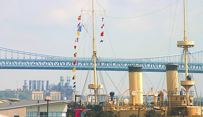 Ben Franklin Bridge and the Olympia
