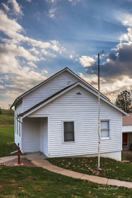 It is good to see these structures preserved. This one is in Glennwood IA.
An image may be purchased at http://edward-peterson.artistwebsites.com/featured/west-liberty-no-2-edward-peterson.html