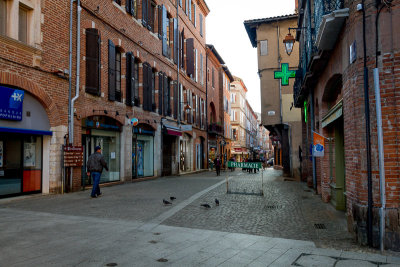 Walking Around Toulouse (2)
