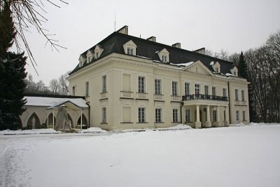 Palace complex in Radziejowice