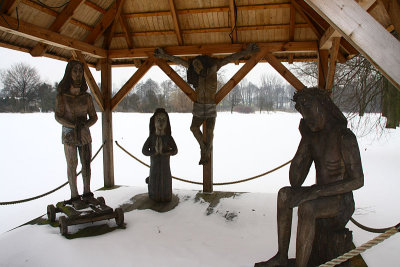 Sculptures from Spectacle of Kazimierz Dejmek
