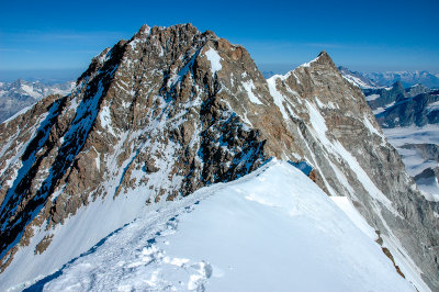 View of Dufourspitze 4634m from Zumsteinspitze 4563m