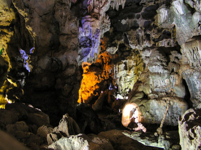 Hang Dau Go Cave, Halong Bay