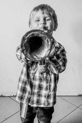 g2/61/930161/3/127364059.GrAUMPsh.jpg