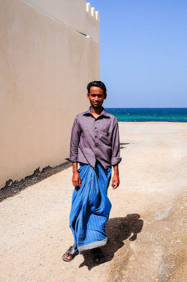 Rough Bangladeshi Guy, Ayjah in Sur