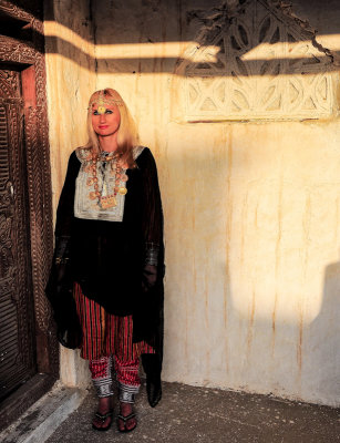 Aneta, the old house