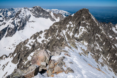 Pyn tt 2621m and Lodov tt 2627m behind
