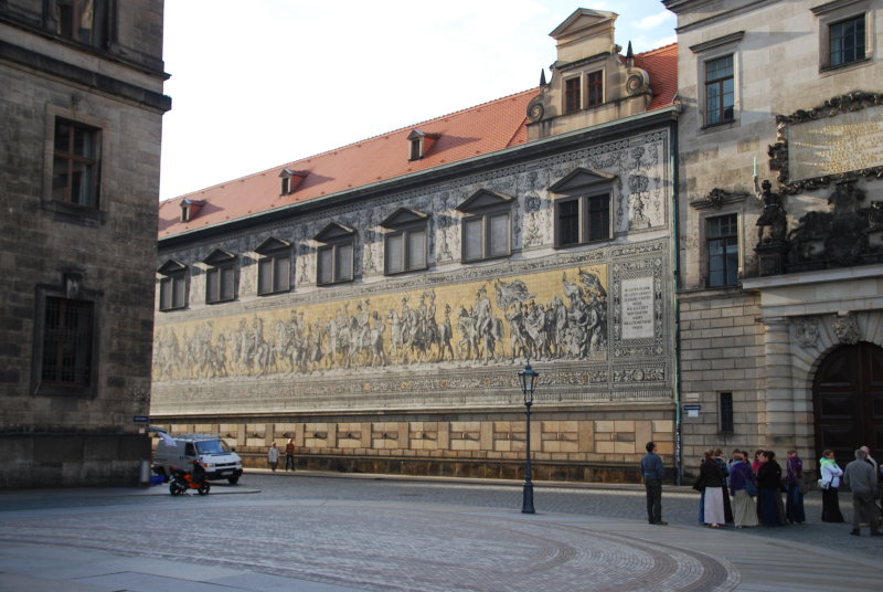 Frstenzug (Procession of the dukes) made of Meissen Porcelain