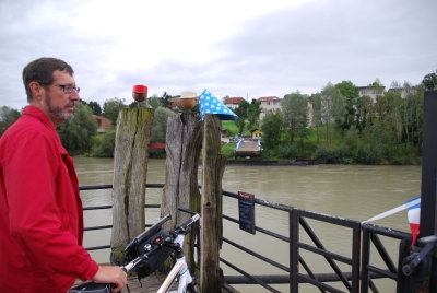 Ferry from Ottensheim to Wilhering