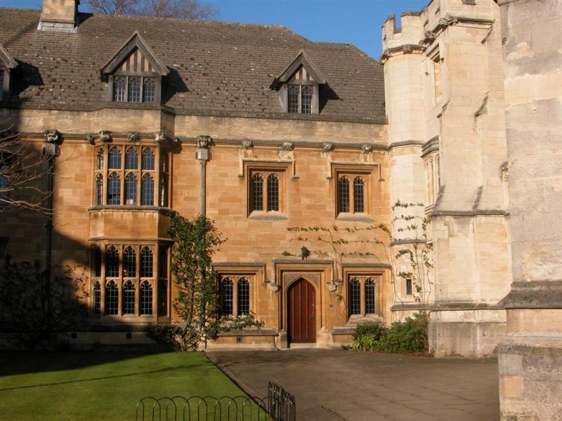 187 Oxford  magdalan college.jpg