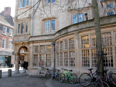 103 Cambridge trinity street.jpg