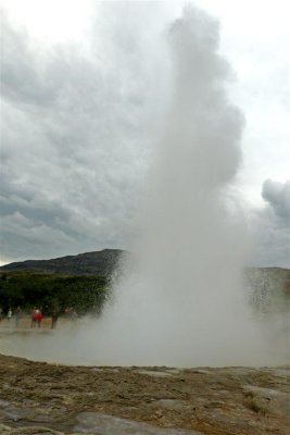 225 Strokkur (geyser).jpg